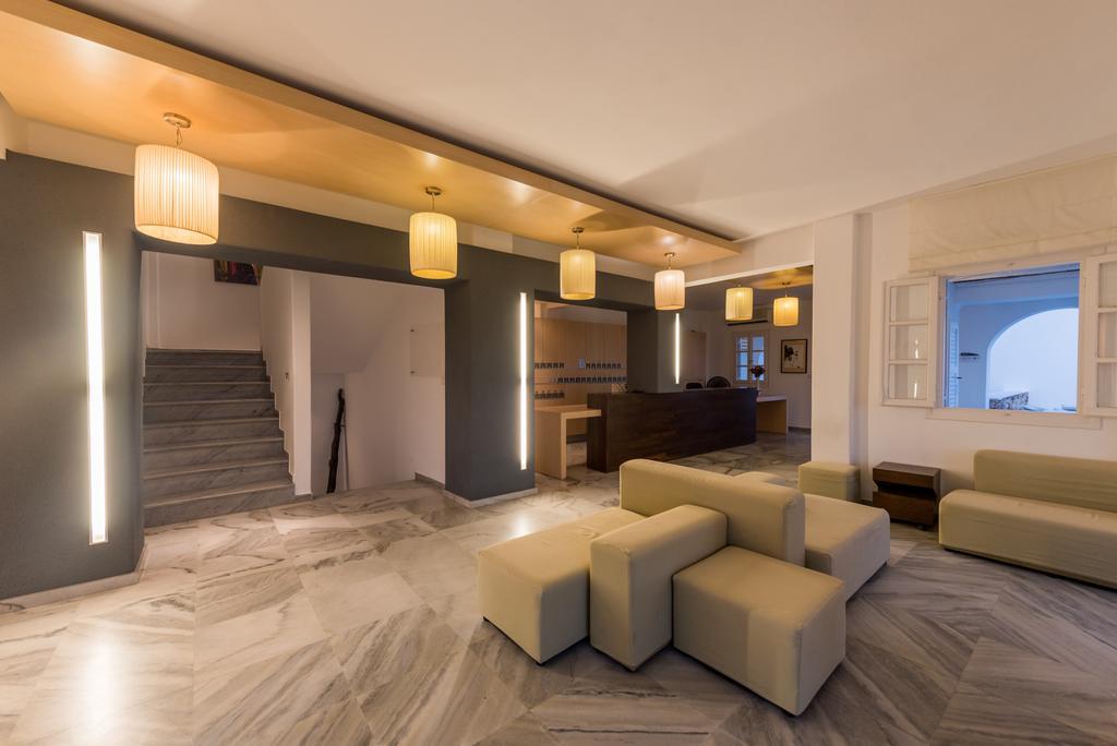 Far Out Hotel & Spa 마일로포타스 외부 사진
