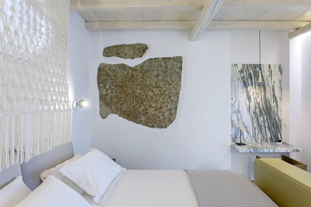 Far Out Hotel & Spa 마일로포타스 외부 사진